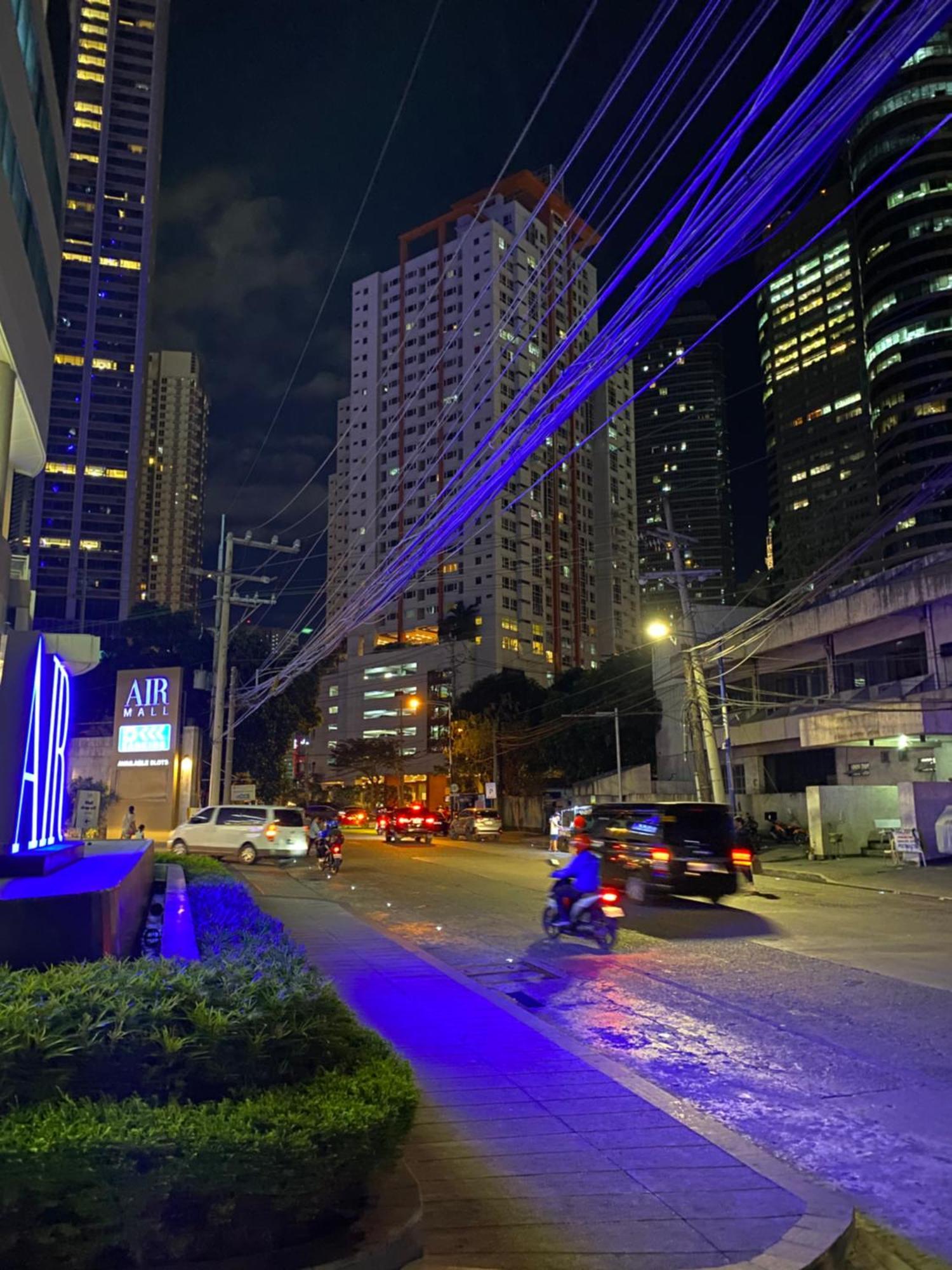 Frost At Air Residences Makati Manila Exterior photo